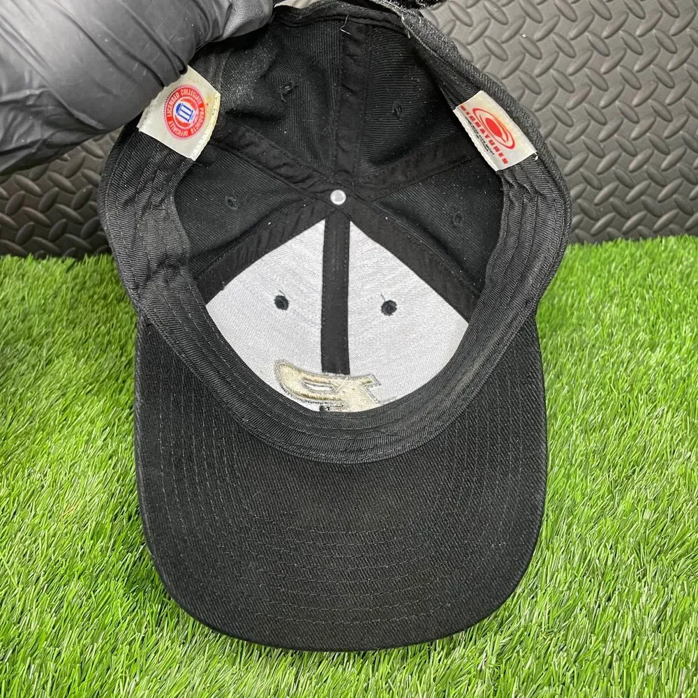 Vintage Purdue University Boilermakers Black Hat Baseball Football, Basketball‎